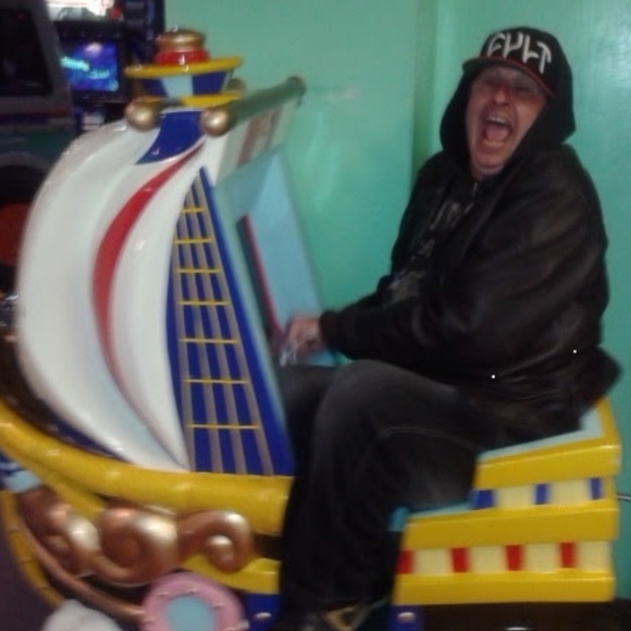 Meet your Posher, Paul - Picture 6 of 8